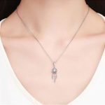 Strieborný lapač snov s farebným zirkónovým kryštálom