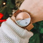 Dámske hodinky Shengke s remienkom z ružového zlata