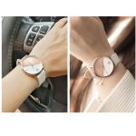 Dámske náramkové hodinky Shengke, dvojfarebné, s koženým remienkom, béžové