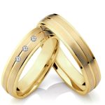 Dámsky snubný prsteň, s gravírovaným prúžkom, nerez, zlatá farba, veľkosť 6