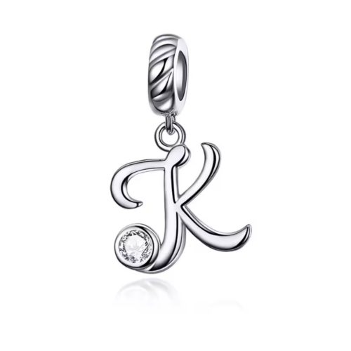 Ezüst charm, K betű cirkónium kristállyal