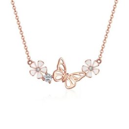 Ezüst nyaklánc pillangóval