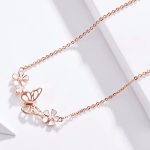 Ezüst nyaklánc pillangóval