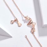 Ezüst nyaklánc pillangóval