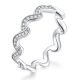 Strieborný prsteň vlnitý, so zirkónovým kryštálom, veľkosť 6