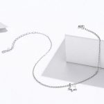 Strieborný náramok s hviezdou