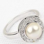 Perlový prsteň, zdobený kryštálom Swarovski, 6.5