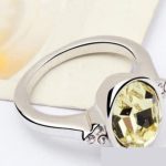 Okrúhly kamienkový prsteň, Žltobiely, zdobený kryštálom Swarovski, 6.5