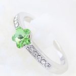 Prsteň v tvare kvetu, Peridot zelená, zdobený kryštálmi Swarovski, 6.5