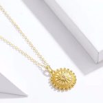 Ezüst nyaklánc csillagos medállal, aranyszínű