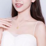 Ezüst nyaklánc csillagos medállal, aranyszínű