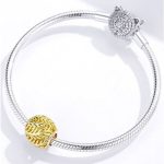 Strieborný prívesok so vzorom listov, zlatý