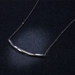 Strieborný náhrdelník s minimalistickým príveskom