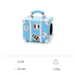 Strieborný charm, kufor