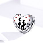 Strieborný kúzlo v tvare srdca, návrh dievčaťa