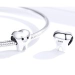 Strieborné kúzlo, stolička