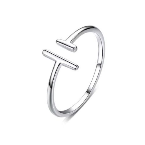 Ezüst gyűrű, modern vonalú