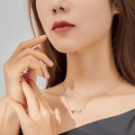 Strieborný náhrdelník s príveskom rybia kosť, ružové zlato