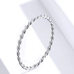 Strieborný prsteň, zapletaný, veľkosť 6