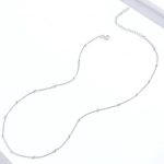 Strieborný náhrdelník s guličkami