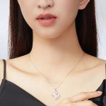 Strieborný náhrdelník s príveskom jednorožca