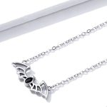 Strieborný náhrdelník s príveskom netopier