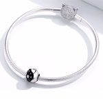 Ezüst charm, jin-jang