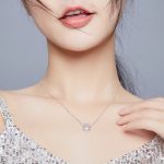 Strieborný náhrdelník s príveskom lienka