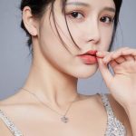 Strieborný náhrdelník s príveskom strom života