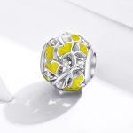 Strieborné kúzlo s perleťovými listami