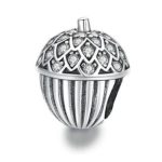 Strieborné kúzlo, žaluď