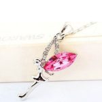 Náhrdelník s rozprávkovým príveskom, ružový, zdobený kryštálmi Swarovski