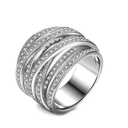 Prsteň striebornej farby so zirkónovými kameňmi, 6