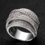 Prsteň striebornej farby so zirkónovými kameňmi, 7