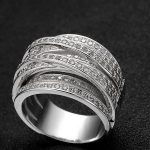 Prsteň striebornej farby so zirkónovými kameňmi, 8