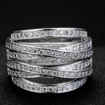 Prsteň striebornej farby so zirkónovými kameňmi, 8