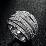 Prsteň striebornej farby so zirkónovými kameňmi, 8