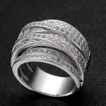 Prsteň striebornej farby so zirkónovými kameňmi, 6