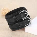 Široký punkový náramok, kožený, čierny, s dvojitou prackou