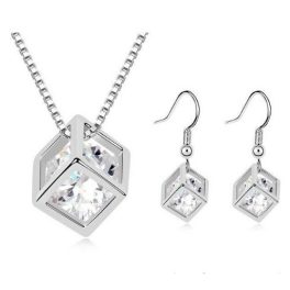 Súprava náušníc a náhrdelníka v tvare kocky, biela