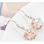 Súprava náušníc a náhrdelníka v tvare kocky, zlatá