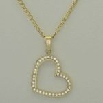 Prívesok v tvare srdca zo 14 kt zlata s kryštálmi