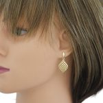 Visiace náušnice zo 14k zlata, zahnutý kosoštvorec