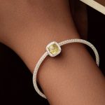 Ezüst charm ginkgkolevéllel