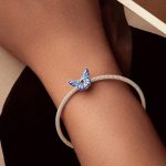 Ezüstcharm, kék pillangó