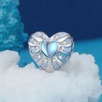 Ezüst charm, kék szív