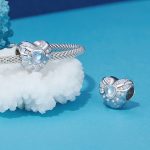 Ezüst charm, kék szív
