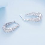 Ezüst fülbevaló vintage stílusban