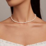 Ezüst női nyaklánc gyöngyökkel