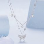 Ezüst női nyaklánc pillangómedállal